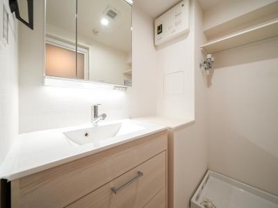 中央区新川２丁目のマンション