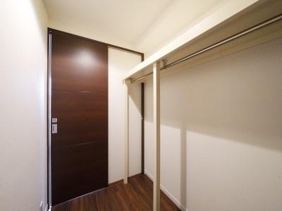 中央区湊３丁目のマンション