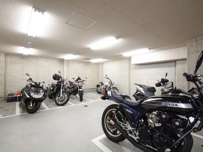 新宿区原町３丁目のマンション