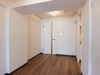 港区六本木１丁目のマンション