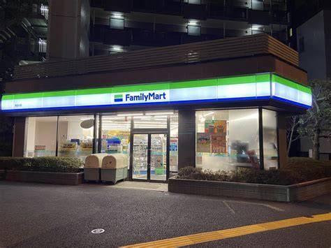 品川区東品川１丁目のマンション(ファミリーマート東品川店)