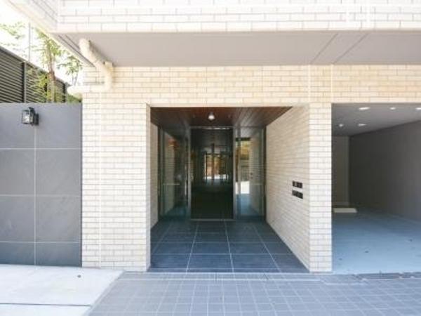 目黒区上目黒３丁目のマンション