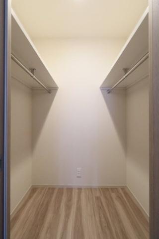 中央区湊１丁目のマンション