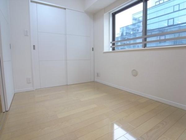中央区新富１丁目のマンション
