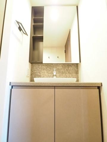中央区日本橋本町４丁目のマンション