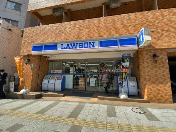 港区三田３丁目のマンション(ローソン港三田三丁目店)