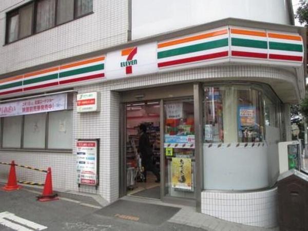 港区東新橋２丁目のマンション(セブンイレブン新橋第一京浜店)