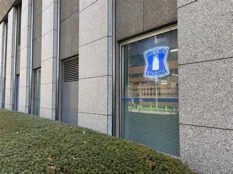 中央区新川１丁目のマンション(ローソン東京ダイヤビルディング店)