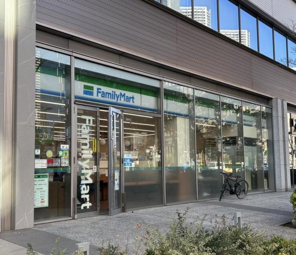 中央区晴海２丁目のマンション(ファミリーマート晴海センタービル店)