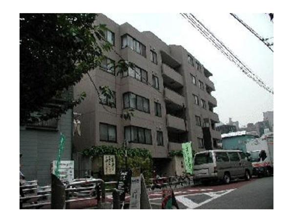 渋谷区神宮前５丁目のマンション