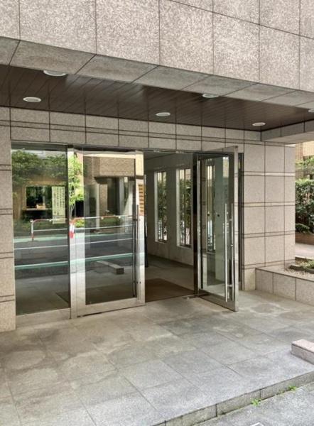 新宿区東五軒町のマンション