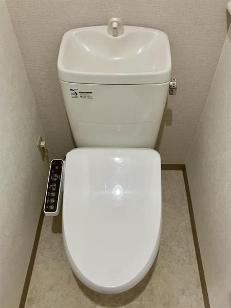 新宿区東五軒町のマンション