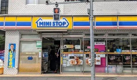 新宿区市谷本村町のマンション(ミニストップ九段南4丁目店)