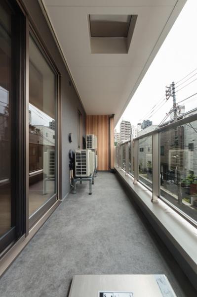 新宿区大京町のアパート