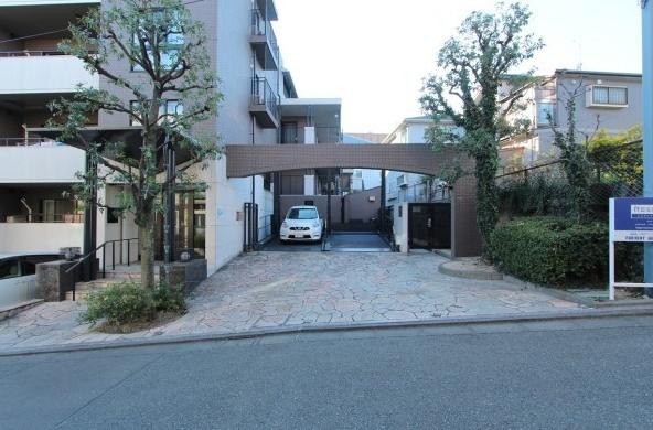 目黒区上目黒５丁目のマンション