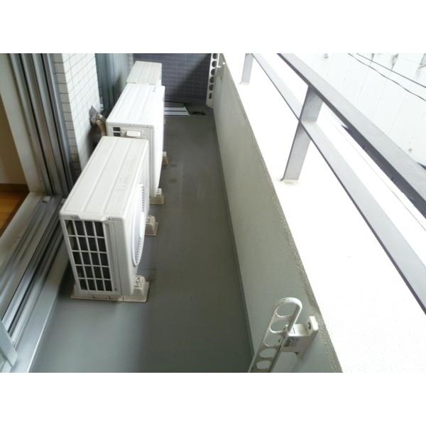 世田谷区三軒茶屋２丁目のマンション