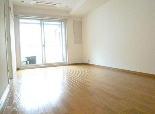 世田谷区三軒茶屋２丁目のマンション