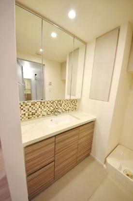 中央区日本橋蛎殻町２丁目のマンション
