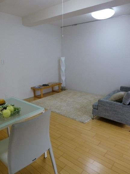 中央区新川２丁目のマンション