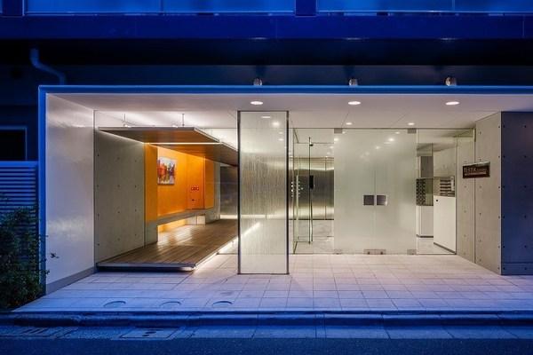 中央区新川２丁目のマンション