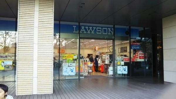 中野区中野４丁目のマンション(ローソン中野セントラルパークイースト店)