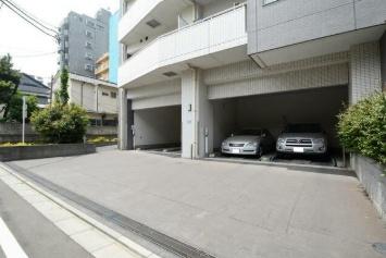 新宿区余丁町のマンション