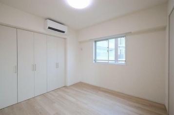 新宿区余丁町のマンション