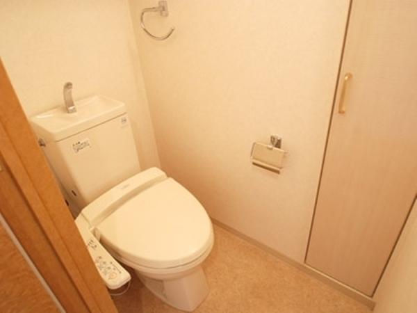 港区六本木２丁目のマンション