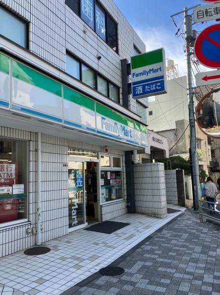 港区六本木３丁目のマンション(ファミリーマート六本木三丁目店)