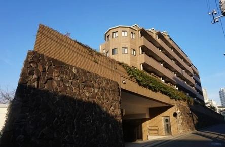 渋谷区本町４丁目のマンション