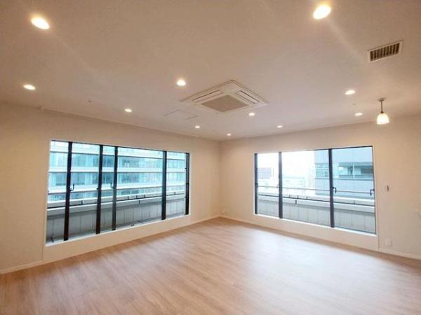 港区西新橋２丁目のマンション