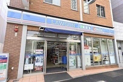 新宿区市谷仲之町のマンション(ローソン市谷仲之町店)