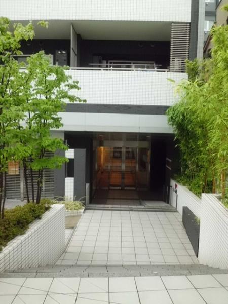 新宿区市谷柳町のマンション