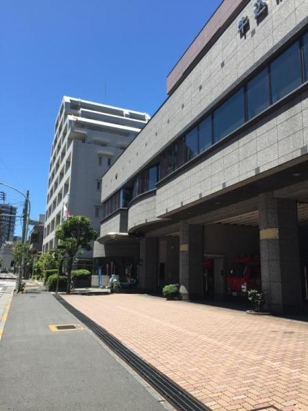 新宿区東五軒町のマンション(牛込消防署)