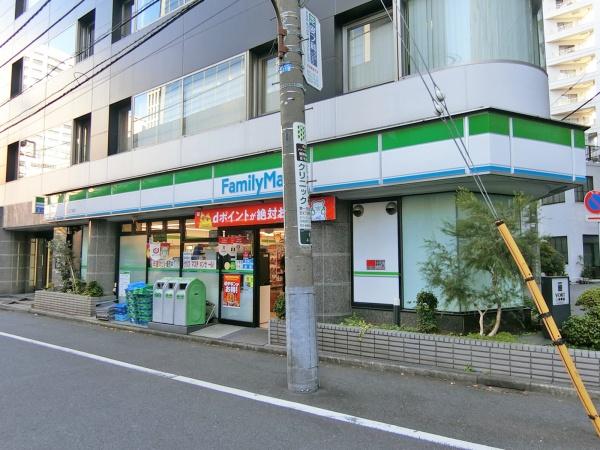 港区芝４丁目のマンション(ファミリーマート芝四丁目店)