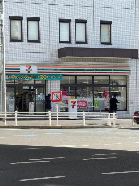 港区南青山７丁目のマンション(セブンイレブン港区南青山7丁目店)