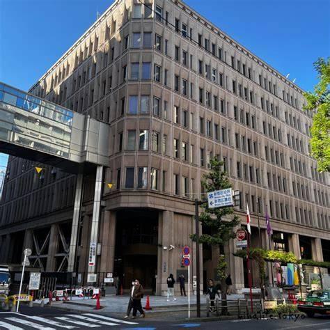 新宿区新宿６丁目のマンション(新宿区役所)