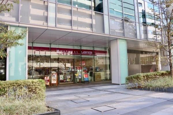 千代田区五番町のマンション(ナチュラルローソン千代田四番町店)