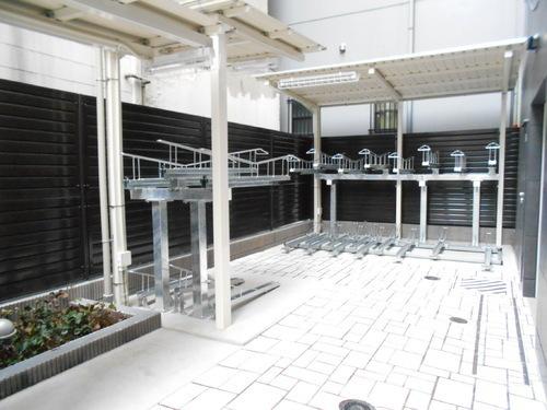 千代田区岩本町２丁目のマンション