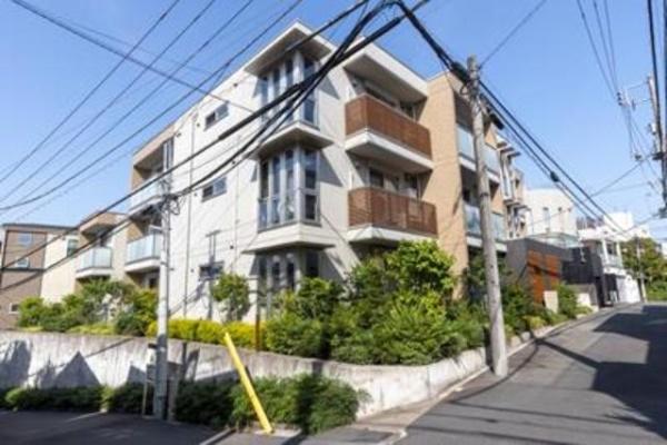 渋谷区富ヶ谷２丁目のマンション