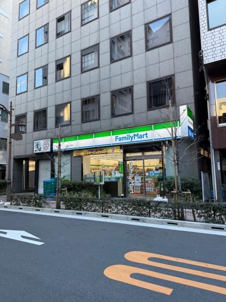 中央区八丁堀４丁目のマンション(ファミリーマート八丁堀二丁目店)