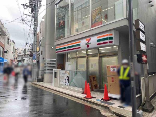 渋谷区神宮前３丁目のマンション(セブンイレブン渋谷原宿通り店)