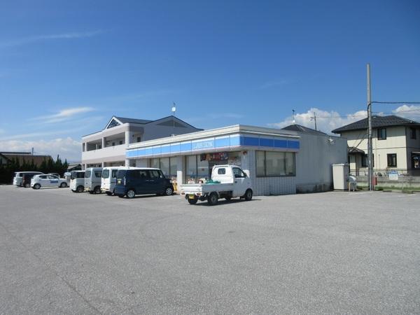 ヴィラ・ノースポール(ローソン近江宇賀野店)