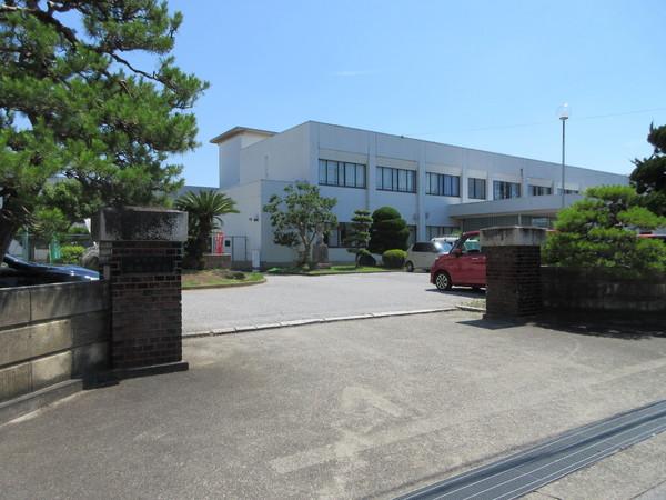 ヴィラ・ノースポール(米原市立坂田小学校)