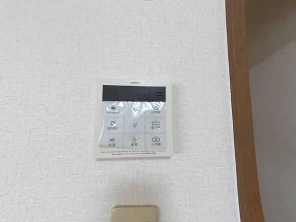 プリーザントハウスＪ－1