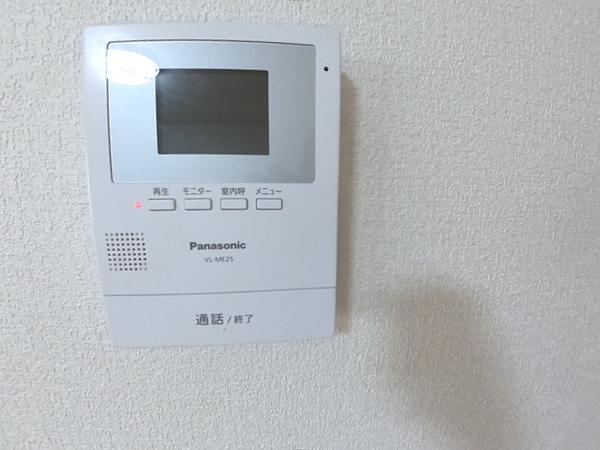 プリーザントハウスＪ－1