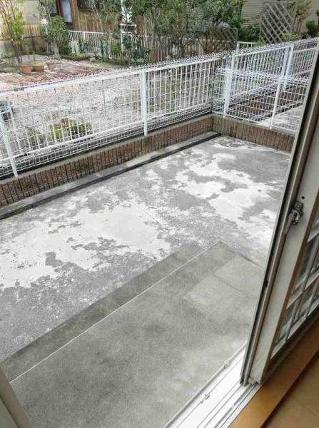 エヴァーアトラス(庭)