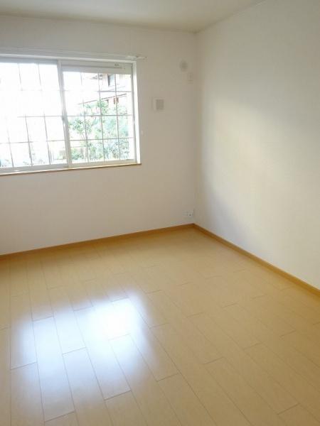 エヴァーアトラス(洋室)