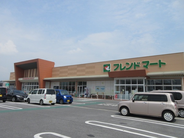 ヴィル クラージュ2(フレンドマート長浜平方店)