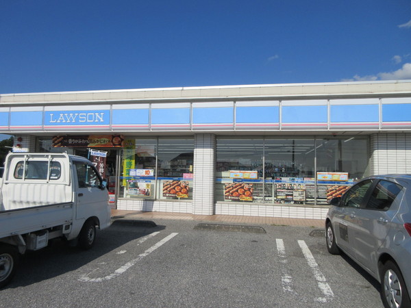 フォレストパーク・弐番館(ローソン浅井町八島店)